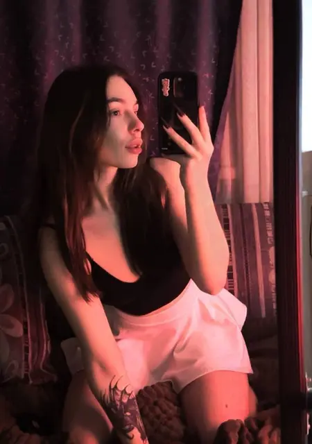 Я Ангелина, 23, из Амстердама, ищу знакомства без обязательств