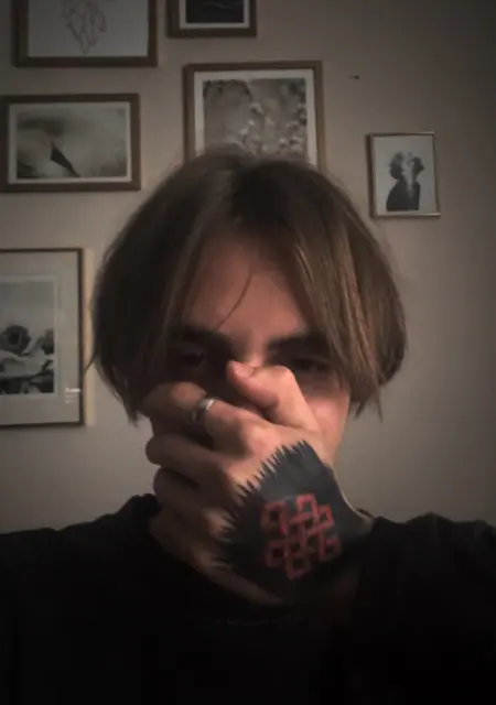 Саша из Вроцлава, мне 19, познакомлюсь на одну ночь