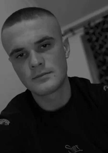 Артем из Ивано-Франковска, мне 23, познакомлюсь на одну ночь