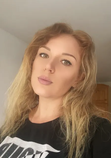 Ola из Львова, ищу на сайте знакомства без обязательств