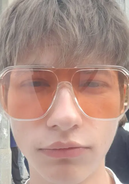 Константин из Уэйкфилд, мне 18, познакомлюсь на одну ночь