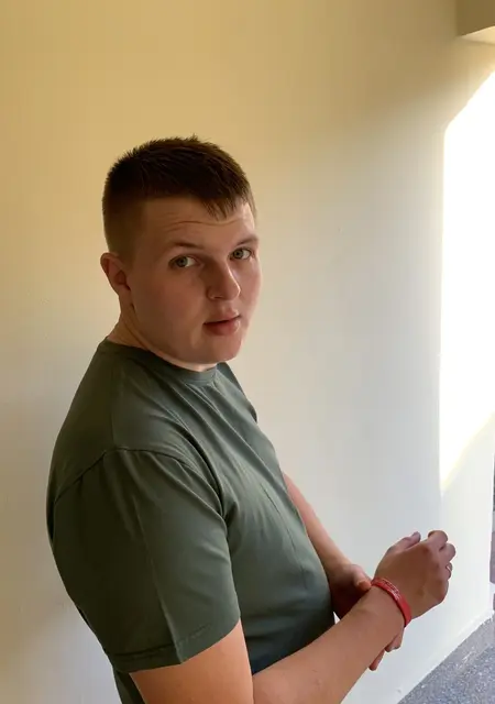 Я Роман, 27, знакомлюсь без обязательств в Гиза