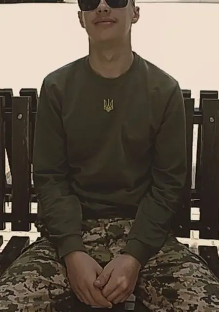 Я Кіріл, 18, знакомлюсь без обязательств в Львове