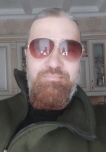 Я Паша, 44 років, знайомлюсь на одну ніч у Львові