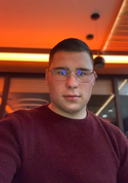 Я Віктор, 23 років, знайомлюсь без зобов'язань у Покровське