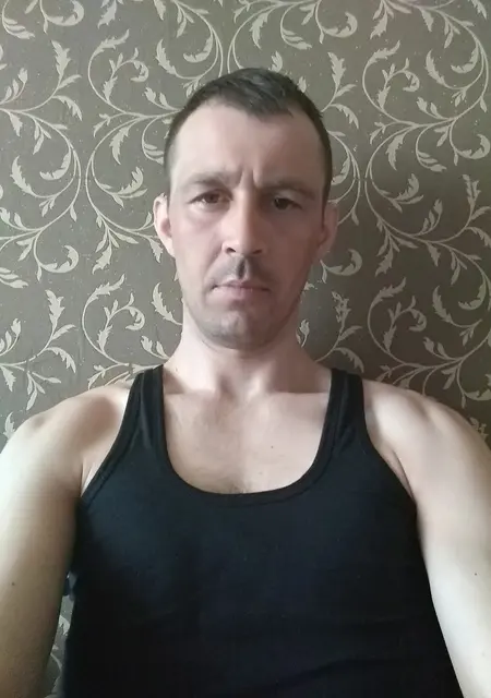 Я Саша, 40, знакомлюсь для постоянных отношений в Светлогорске