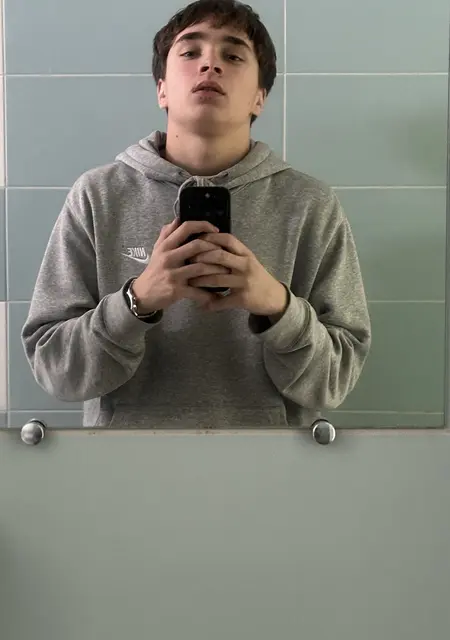 Максим из Львова, ищу на сайте знакомства на одну ночь