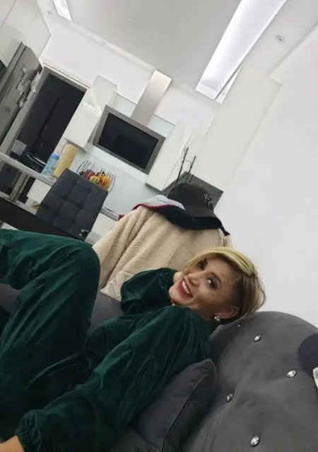 Я Alexandra, 36, знакомлюсь в Бухаресте