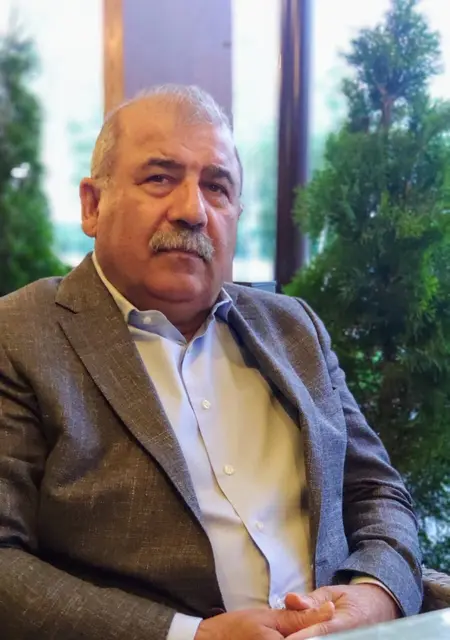 Я Бахтияр, 67, из Минска, ищу знакомства без обязательств