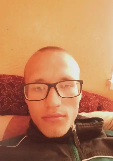 Я Владимир, 28, из Овидиополя, ищу знакомства без обязательств