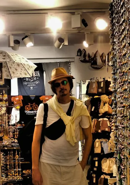 Влад из Вены, мне 30, познакомлюсь для вирта