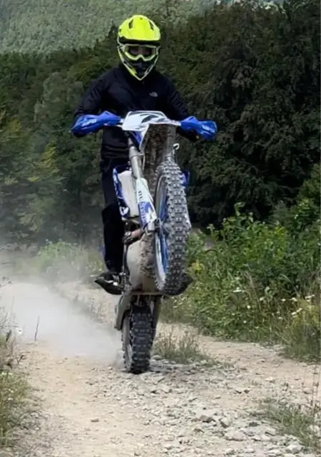 Artem из Косова, мне 29, познакомлюсь для общения