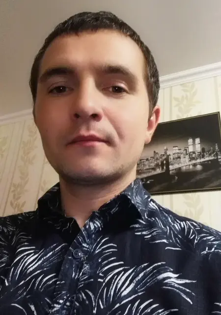 Я Артур, 25, из Гродно, ищу знакомства без обязательств