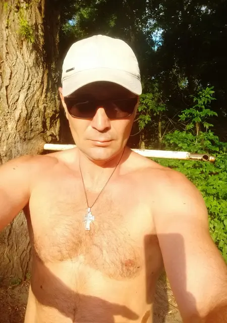 Александр из Полтавы, ищу на сайте знакомства на одну ночь