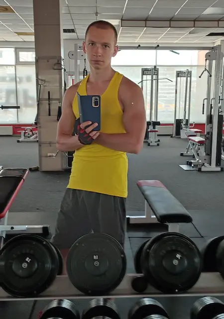 Я Сергей, 29 років з Запоріжжя, шукаю знайомство для дружби