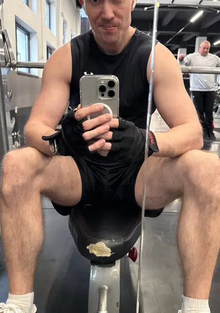 Alexey из Рэдэуци, мне 38, познакомлюсь на одну ночь