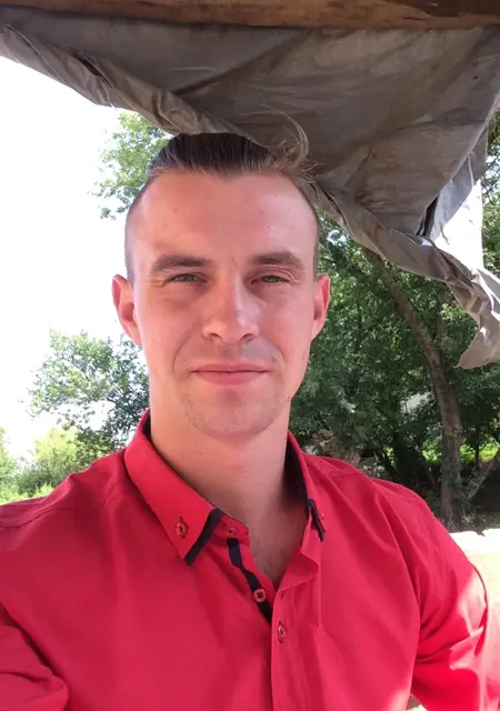 Я Серж, 30 років з Полтавы, шукаю знайомства без зобов'язань