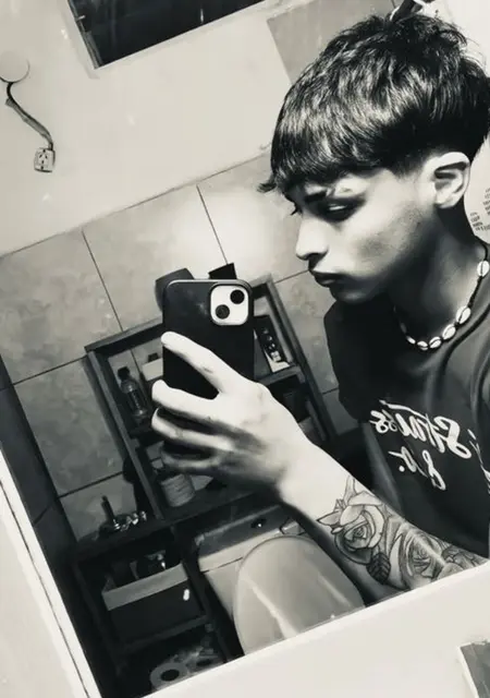 Eduardo из Колима, ищу на сайте знакомства на одну ночь