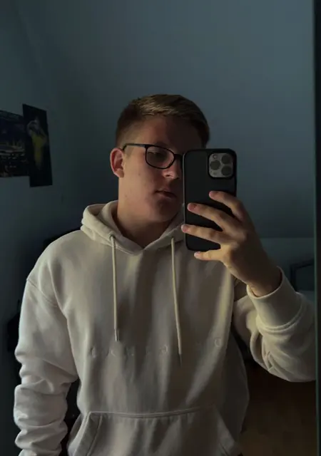 Я Julian, 20, знакомлюсь для постоянных отношений в Дортмунде