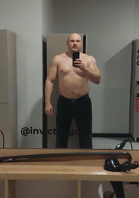 Тима из Астаны, мне 41, познакомлюсь для приятного времяпровождения