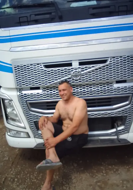 Руслан из Краматорска, мне 40, познакомлюсь для дружбы