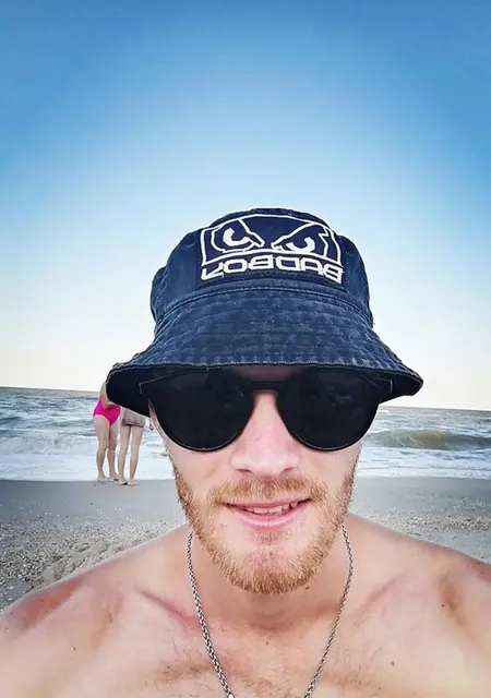 Я Илья, 32, из Никополя, ищу знакомства на одну ночь