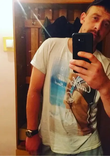 Я Ігорь, 34, из Ужгорода, ищу знакомства без обязательств