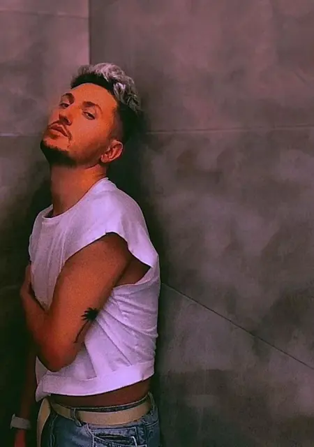 Alexandre из Мадрида, мне 25, познакомлюсь