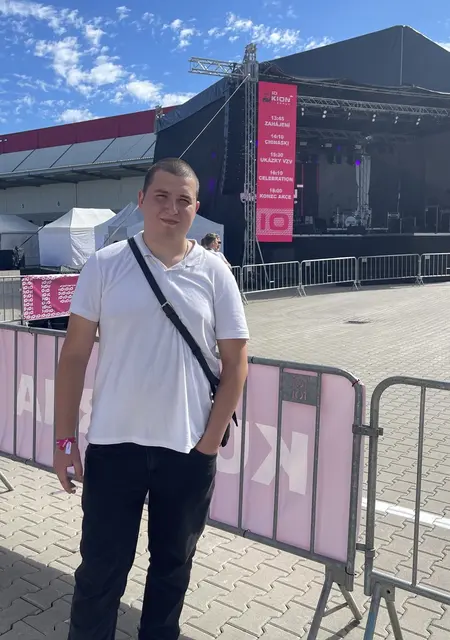 Даня из Пльзня, ищу на сайте знакомства без обязательств