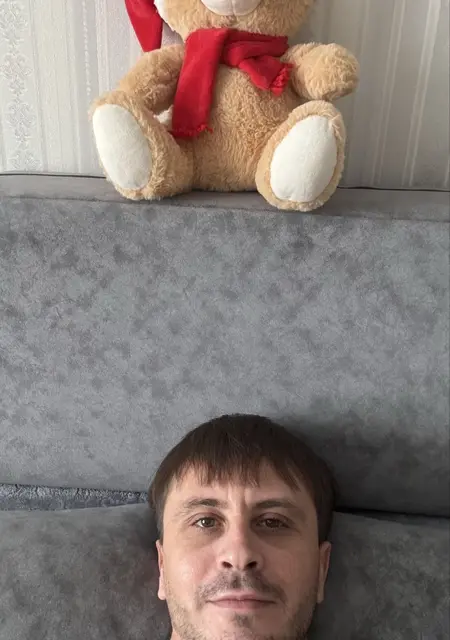 Я Владимир, 35, знакомлюсь без обязательств в Малаге