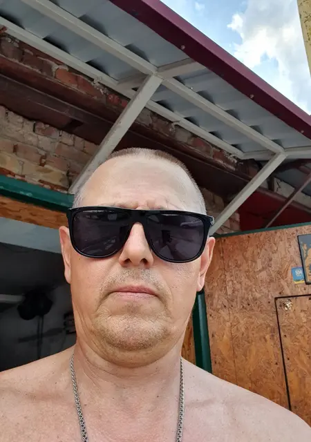 Сергей из Киева, ищу на сайте знакомства на одну ночь