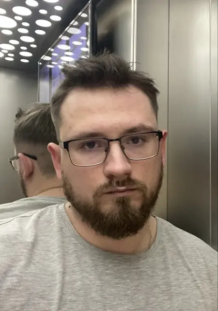 Радислав из Каменского, ищу на сайте знакомства на одну ночь