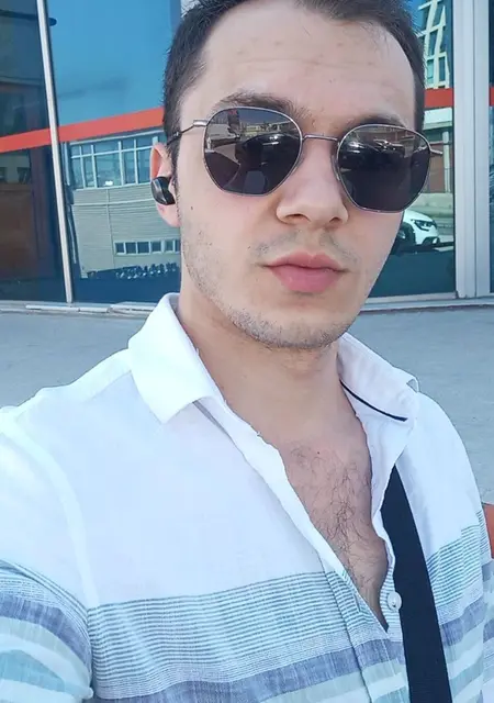 Я Bozx, 28, из Берлина, ищу знакомства без обязательств