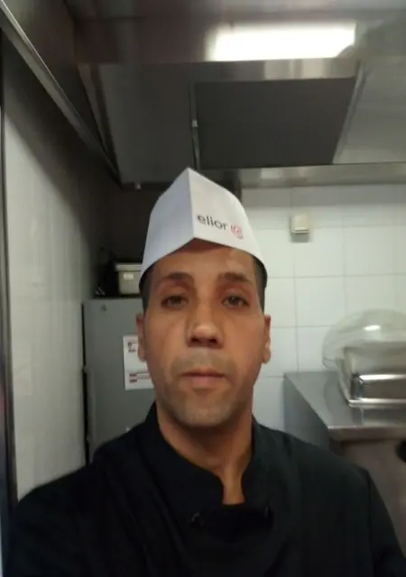 Sami из Парижа, мне 38, познакомлюсь