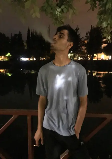 Я Enes, 22, из Анталии, ищу знакомства без обязательств