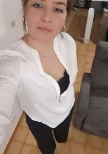 Я Coralie, 34, знакомлюсь в Париже