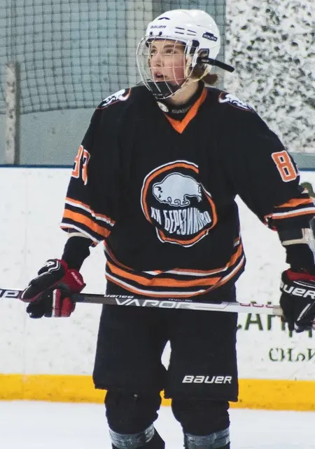 Максим из Рудного, ищу на сайте знакомства на одну ночь