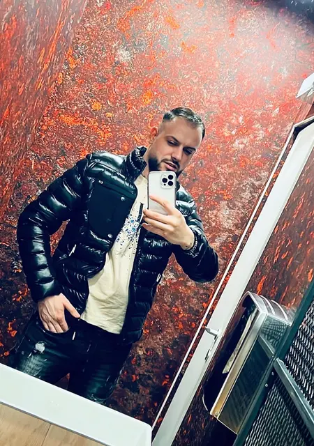 Я Dani, 30, знакомлюсь без обязательств в Клуж-напока