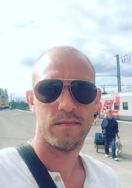 Михо И Валиде из Староконстантинова, мне 56, познакомлюсь на одну ночь