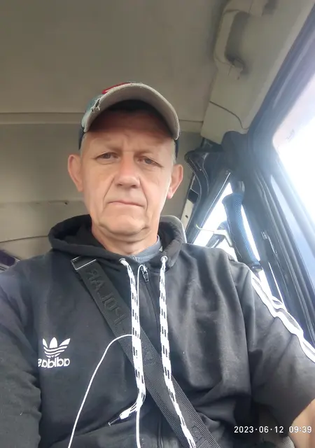 Игорь из Тирасполя, ищу на сайте знакомства без обязательств