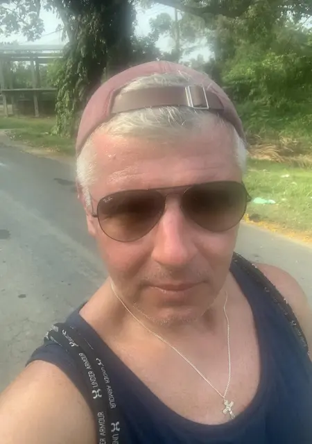 Сергей из Минска, мне 55, познакомлюсь для приятного времяпровождения