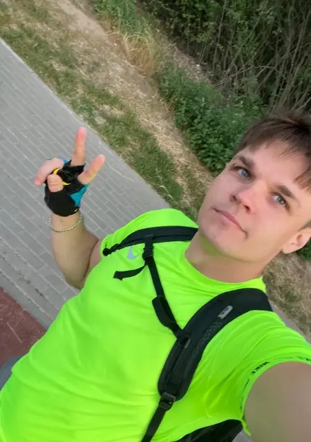 Alex из Житомира, мне 35, познакомлюсь на одну ночь