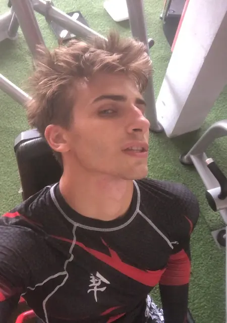 Я David, 23, из Пхукета, ищу знакомства без обязательств