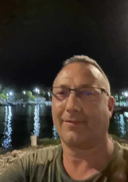 Я Ramon, 46, из Барселоны, ищу знакомство для приятного времяпровождения