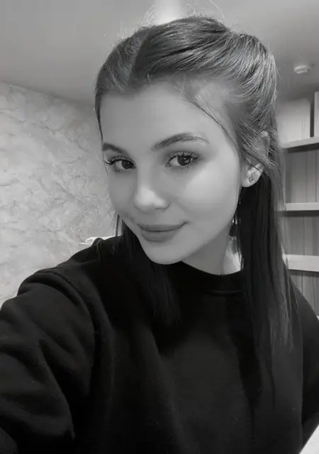 Катя из Брюсселя, мне 20, познакомлюсь для вирта