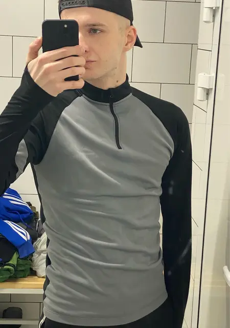 Я Анатолій, 25, знакомлюсь без обязательств в Первомайском