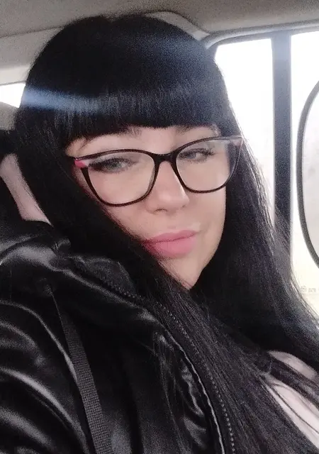 Тетяна из Лозова, мне 46, познакомлюсь для общения