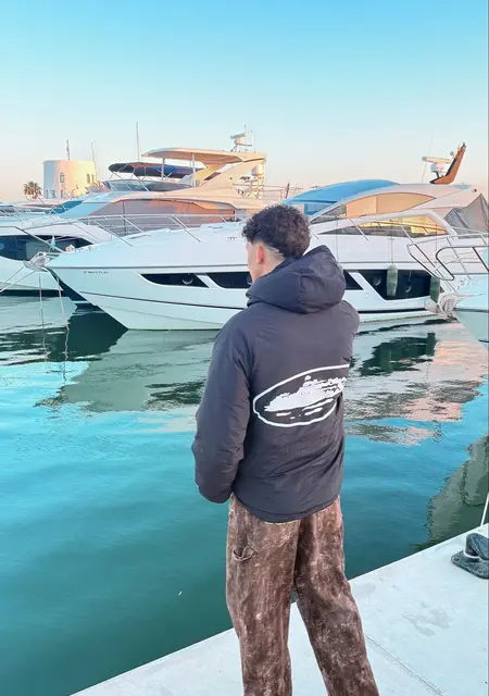 Coco de Rubí, tengo 21 años, listo para conocer para hacer nuevos amigos