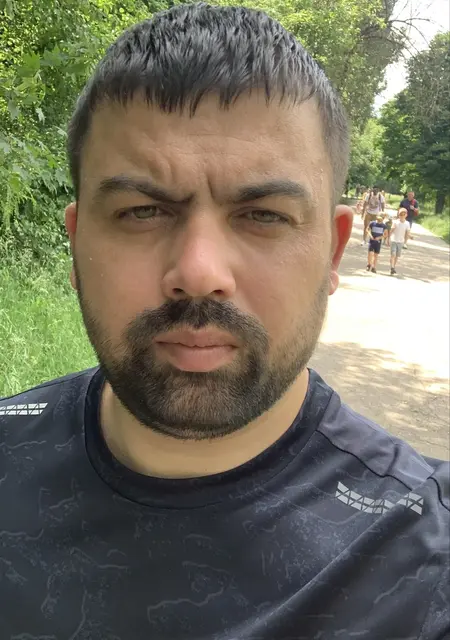 Nik из Видина, ищу на сайте знакомства на одну ночь