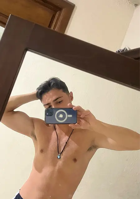 Jesús из Мехико, ищу на сайте знакомства на одну ночь